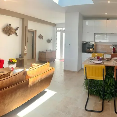 Villa Soleil, 300m De La